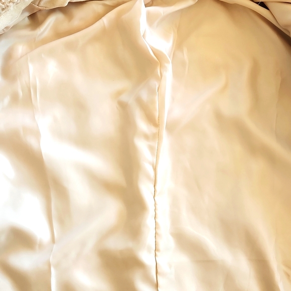 NWOT..Jacket - Picture 6 of 10